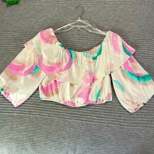 Gianni Bini off the shoulder, crop top.